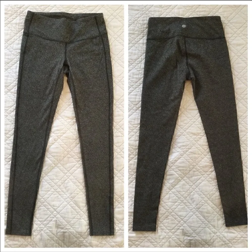 EUC Athleta Chaturanga Leggings Heartbeat Sz Xs